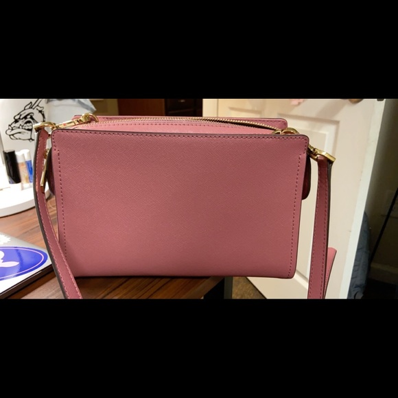 Michael kors cross body - Picture 3 of 6
